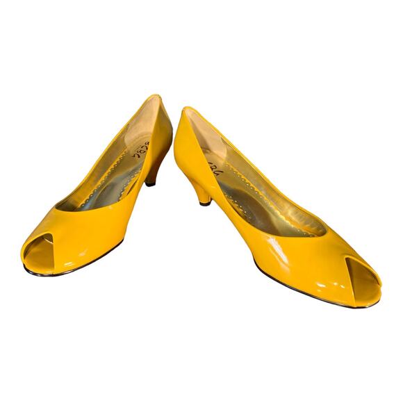 BCBG Paris Shoes - BCBG Paris Oil Yellow, Smooth Patent Leather Heels 9.5